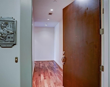 1600 Post Oak Boulevard - Photo Thumbnail 23