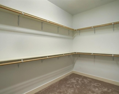 1600 Post Oak Boulevard - Photo Thumbnail 4