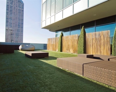 1600 Post Oak Boulevard - Photo Thumbnail 18