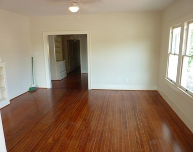 4105 Mckinney Street - Photo Thumbnail 8
