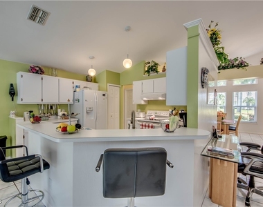 4406 Sw 25th Avenue - Photo Thumbnail 8