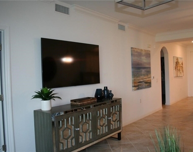 43020 Greenway Boulevard - Photo Thumbnail 7