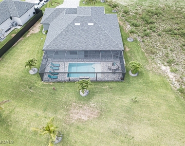 1833 Sw 11th Terrace - Photo Thumbnail 35