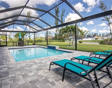 1833 Sw 11th Terrace - Photo Thumbnail 23