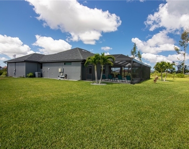 1833 Sw 11th Terrace - Photo Thumbnail 26