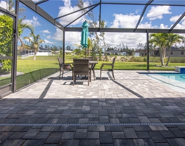 1833 Sw 11th Terrace - Photo Thumbnail 22