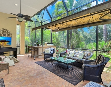 28611 Via D Arezzo Drive - Photo Thumbnail 5