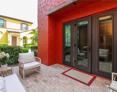 9025 Alturas Street - Photo Thumbnail 7