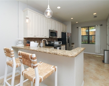 9025 Alturas Street - Photo Thumbnail 17