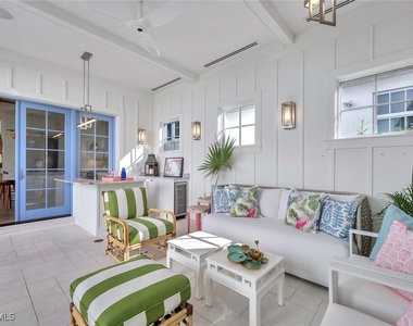 982 9th Avenue S - Photo Thumbnail 32