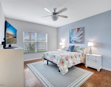 613 Windsor Square - Photo Thumbnail 9
