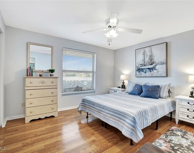 613 Windsor Square - Photo Thumbnail 12