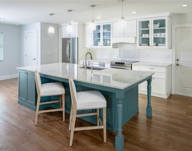 675 Yucca Road - Photo Thumbnail 3