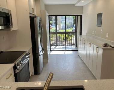 1826 Kings Lake Boulevard - Photo Thumbnail 3