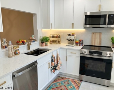 1826 Kings Lake Boulevard - Photo Thumbnail 9