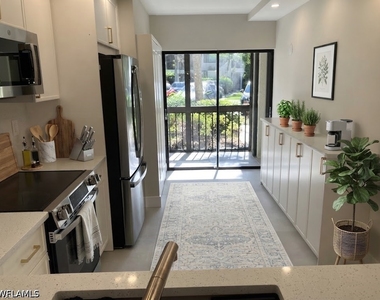 1826 Kings Lake Boulevard - Photo Thumbnail 8