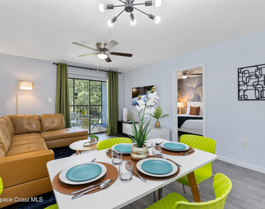 3165 South Street - Photo Thumbnail 2