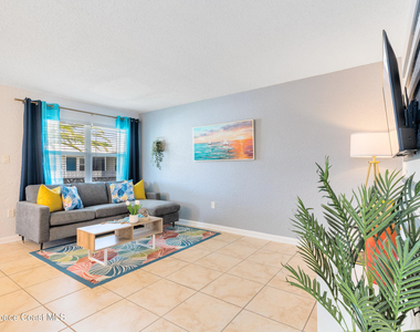 1029 Park Drive - Photo Thumbnail 2