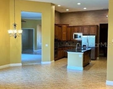 20010 Ryman Place - Photo Thumbnail 6
