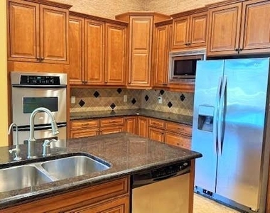 20010 Ryman Place - Photo Thumbnail 4