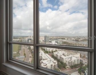 449 S 12th Street - Photo Thumbnail 5