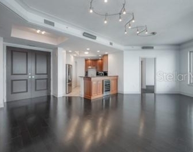 449 S 12th Street - Photo Thumbnail 6