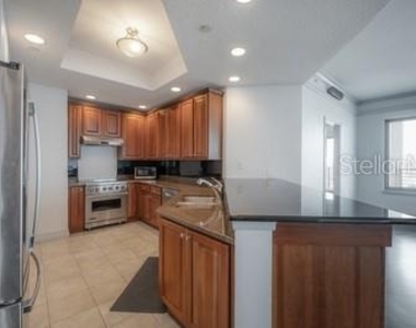 449 S 12th Street - Photo Thumbnail 9
