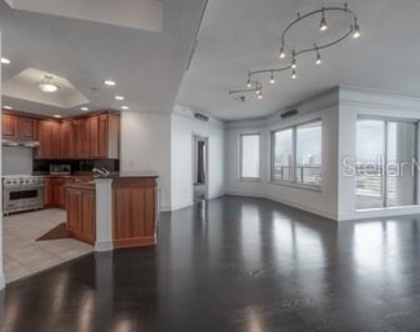 449 S 12th Street - Photo Thumbnail 3