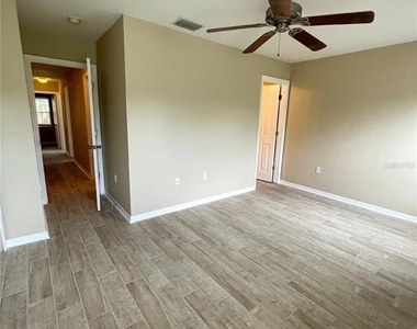 10840 Johanna Avenue - Photo Thumbnail 13