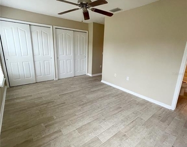 10840 Johanna Avenue - Photo Thumbnail 18
