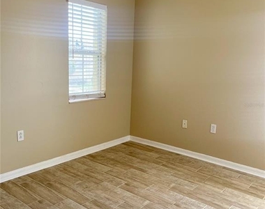 10840 Johanna Avenue - Photo Thumbnail 19