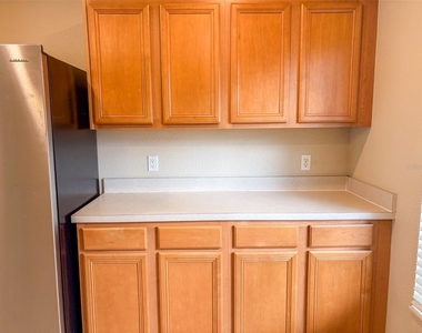10840 Johanna Avenue - Photo Thumbnail 6