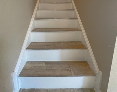 10840 Johanna Avenue - Photo Thumbnail 9