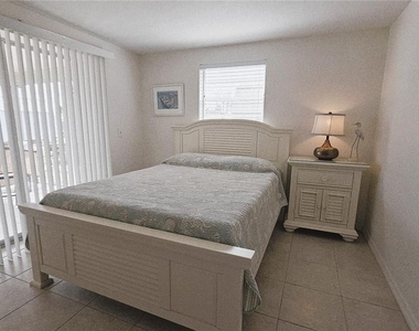787 Liberty Street - Photo Thumbnail 6