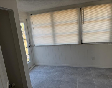 4333 S Rainbow Drive - Photo Thumbnail 8