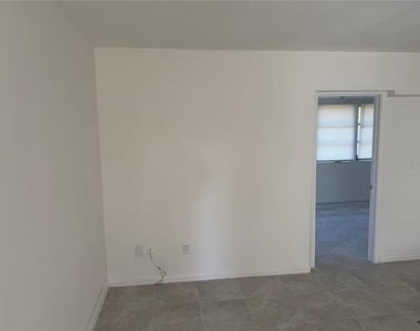4333 S Rainbow Drive - Photo Thumbnail 7