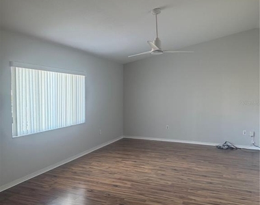 9050 Se 135th Loop - Photo Thumbnail 2