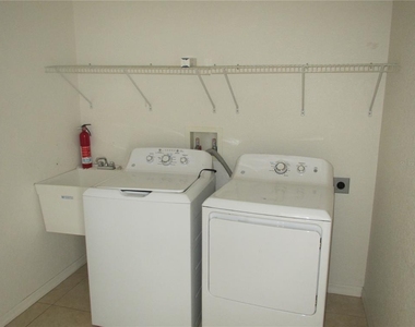 3187 Sulstone Drive - Photo Thumbnail 15