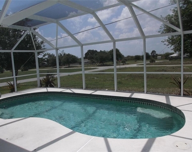3187 Sulstone Drive - Photo Thumbnail 3