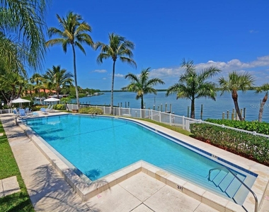 615 Dream Island Place - Photo Thumbnail 36