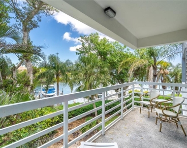 615 Dream Island Place - Photo Thumbnail 21