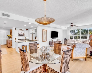 615 Dream Island Place - Photo Thumbnail 16