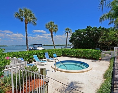 615 Dream Island Place - Photo Thumbnail 34