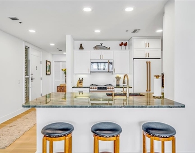 615 Dream Island Place - Photo Thumbnail 6