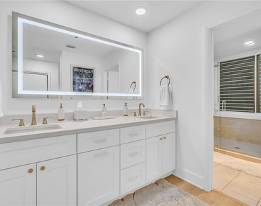 615 Dream Island Place - Photo Thumbnail 24