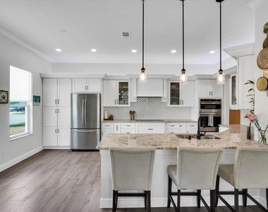 4701 50th Avenue W - Photo Thumbnail 15