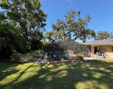 1214 21st Street W - Photo Thumbnail 44
