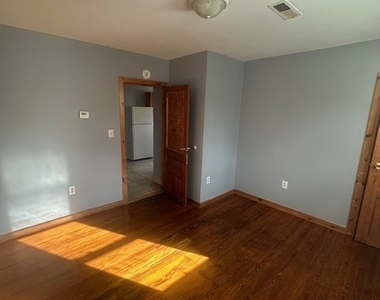 203 West Street - Photo Thumbnail 8