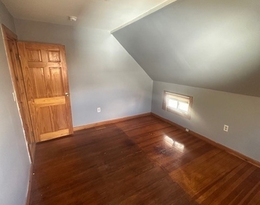 203 West Street - Photo Thumbnail 2