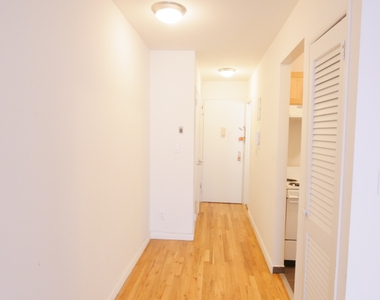 128 East 85th Street - Photo Thumbnail 4